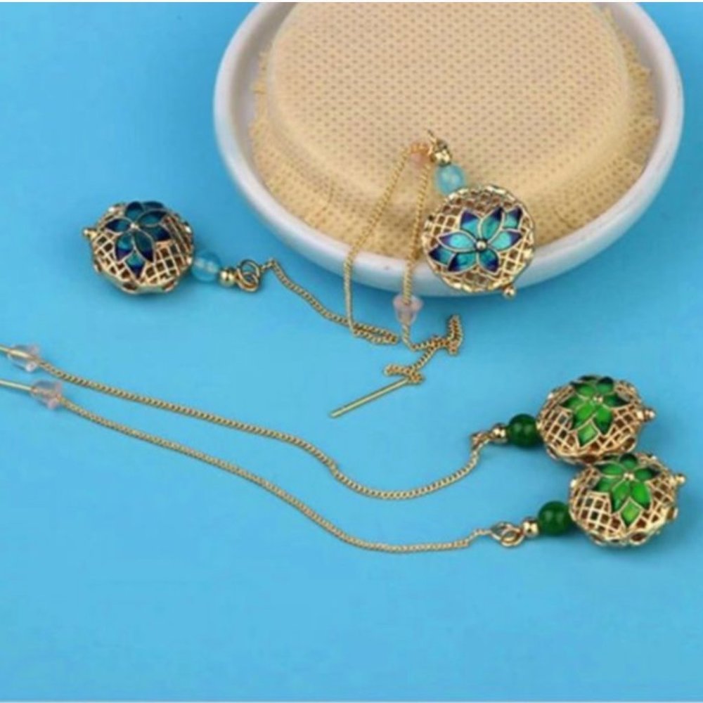 New 14K Gold Lotus Flower Aventurine Earrings - Picture 3 of 12